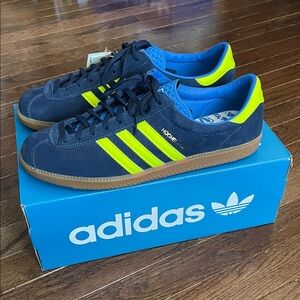 adidas Hochelaga SPZL Navy and Neon Yellow Men's Shoes New With Tags (Limited)